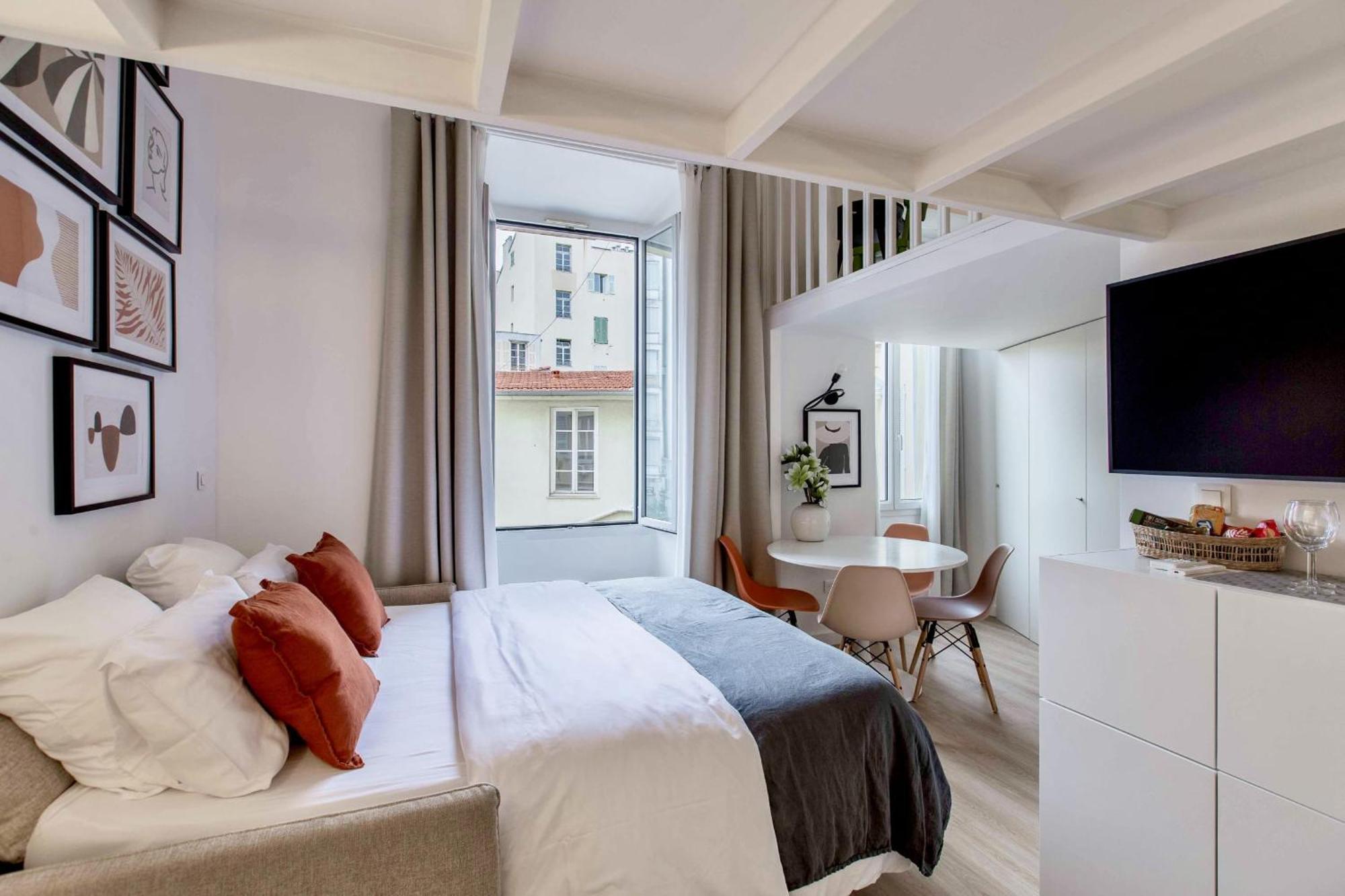 Suede Promenade Duplex Apartment At 1 Min From The Sea 2 Bathrooms Nice Exterior photo
