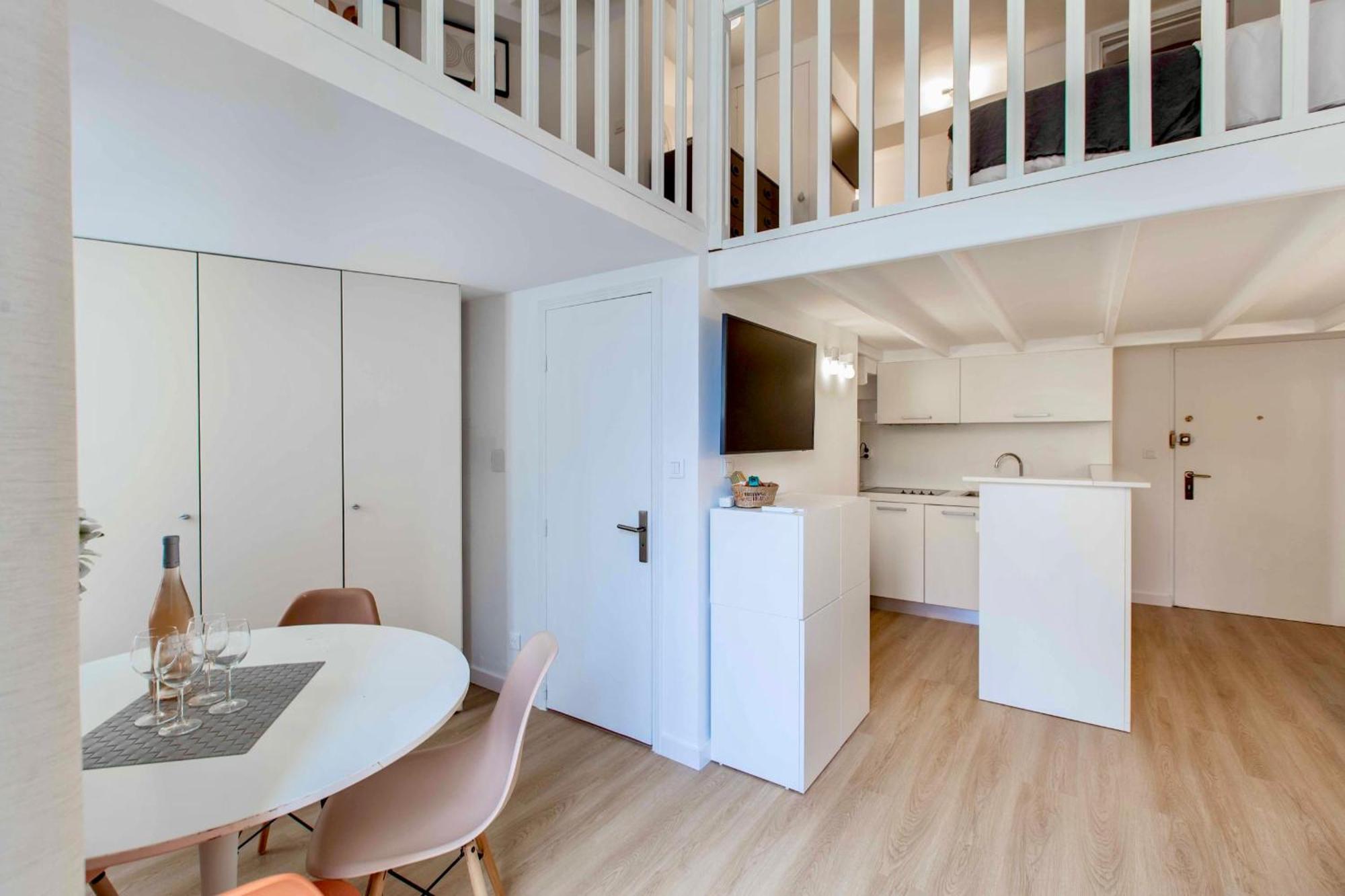 Suede Promenade Duplex Apartment At 1 Min From The Sea 2 Bathrooms Nice Exterior photo