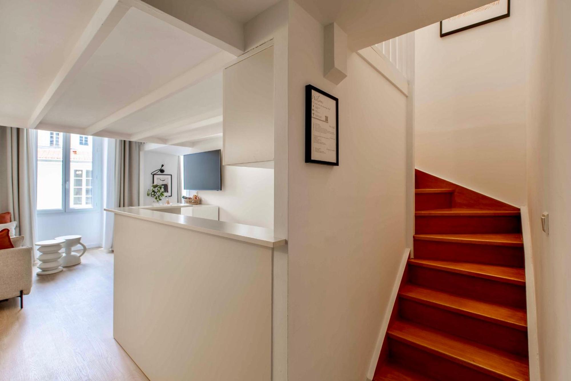 Suede Promenade Duplex Apartment At 1 Min From The Sea 2 Bathrooms Nice Exterior photo